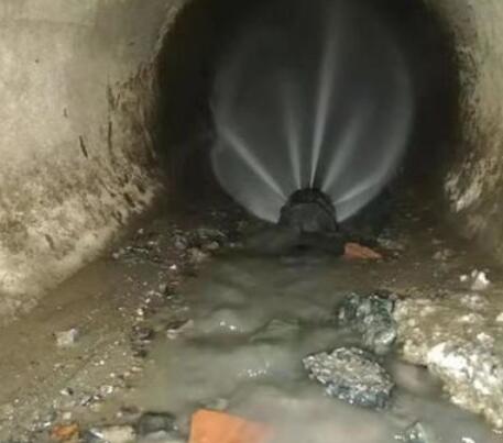 万冲镇市政管道清淤